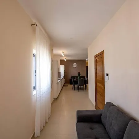 Bidni Stunning 3 Bedroom In Marsaskala