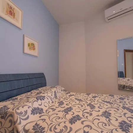 Bidni Stunning 3 Bedroom In Marsaskala Apartment